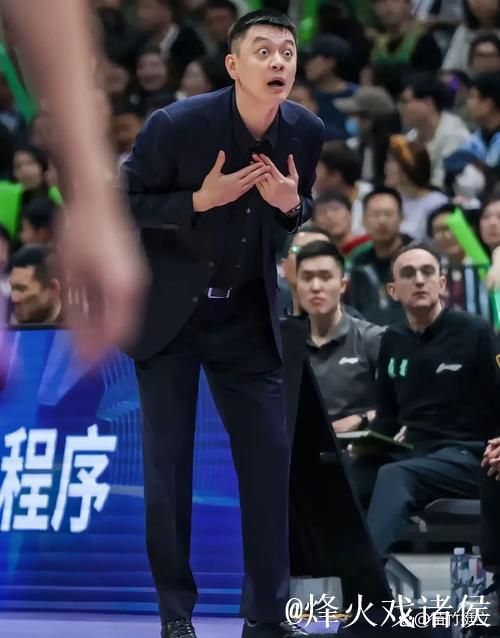 破案了!辽宁男篮大胜广厦16分的原因已找到,杨鸣赛后揭开实情 破案了!辽宁男篮大胜广厦16分的原因已找到,杨鸣赛后揭开实情