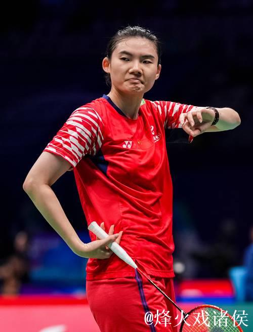 中国羽毛球大师赛:陈雨菲1-2不敌韩悦,无缘四强 中国羽毛球大师赛:陈雨菲1-2不敌韩悦,无缘四强