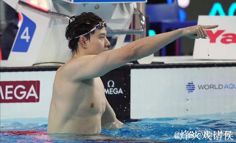 游泳世锦赛:覃海洋勇夺男子50米蛙泳季军 游泳世锦赛:覃海洋勇夺男子50米蛙泳季军
