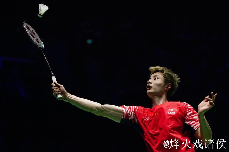 十五运会羽毛球资格赛:石宇奇上演逆转 郑思维复出首战告捷 十五运会羽毛球资格赛:石宇奇上演逆转 郑思维复出首战告捷